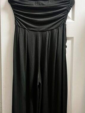 Heart & Hips Strapless Wide-Leg Jumpsuit - Black